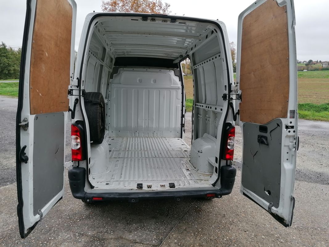 CT] RENAULT Master II phase 2 2.5 dCi Fourgon 100 cv, G…