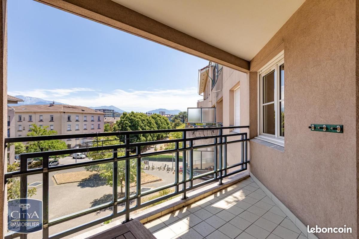Appartement 2 pièces 39 m² · à Grenoble · 39 m² · 115 000 €
