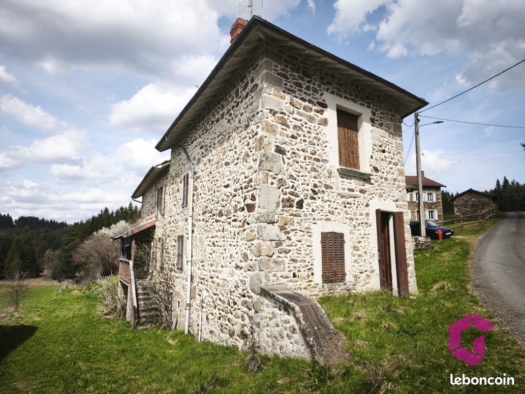 Maison 6 pièces 200 m² · à Saint-Alyre-d'Arlanc · 200 m² · 67 000 €