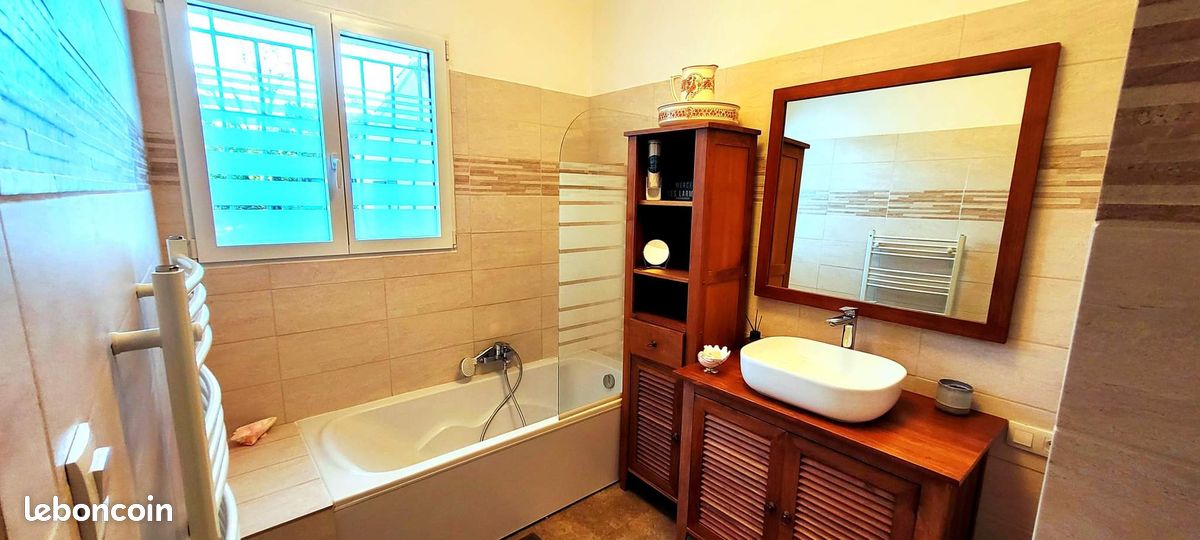 Vacances à Carqueiranne - Villa indépendante à louer (jusqu'à 8 couchages) libre à partir du 07 Août (image 4)