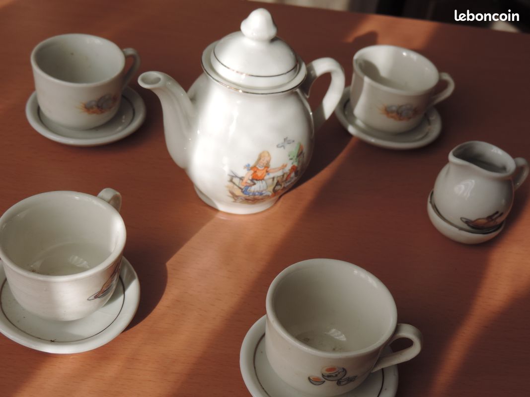 Dinette Miniature En Porcelaine Pour Enfant, Fabrication Française, Vintage