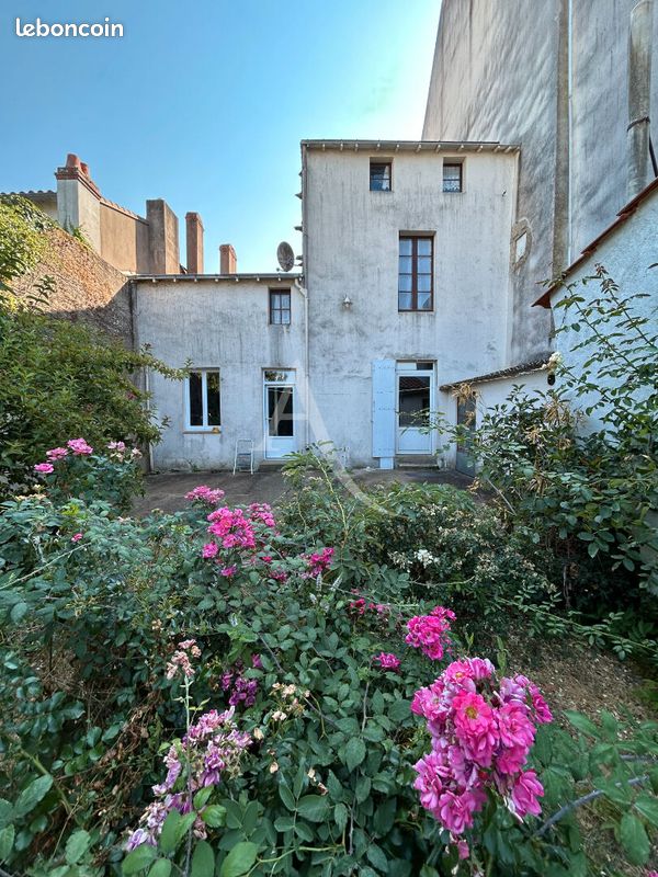 Maison 6 pièces 184 m² · à Machecoul-Saint-Même · 184 m² · 172 000 €