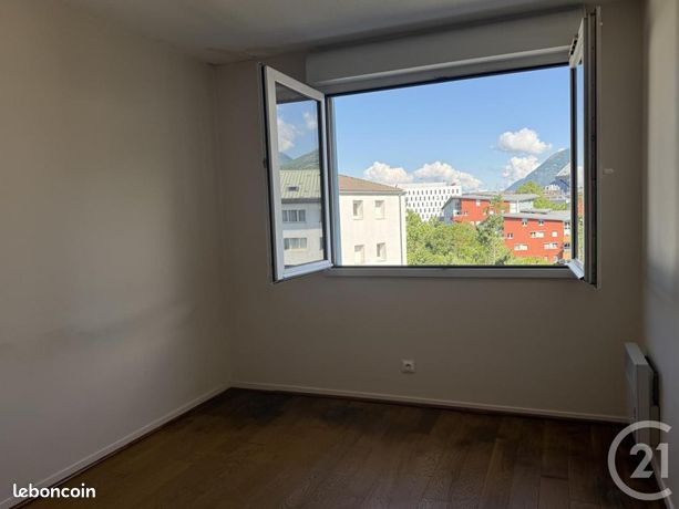 Appartement 4 pièces 85 m² — 18