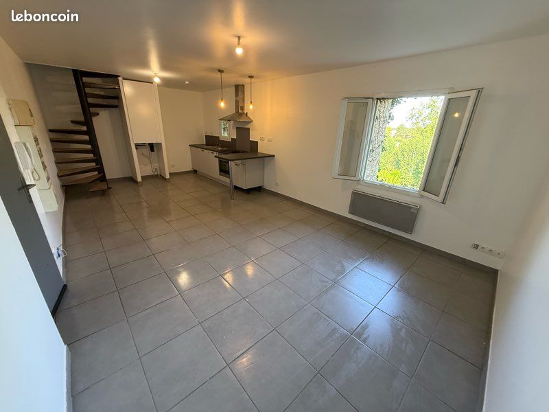 Appartement 3 pièces 55 m² · à Carpentras · 55 m² · 550 €