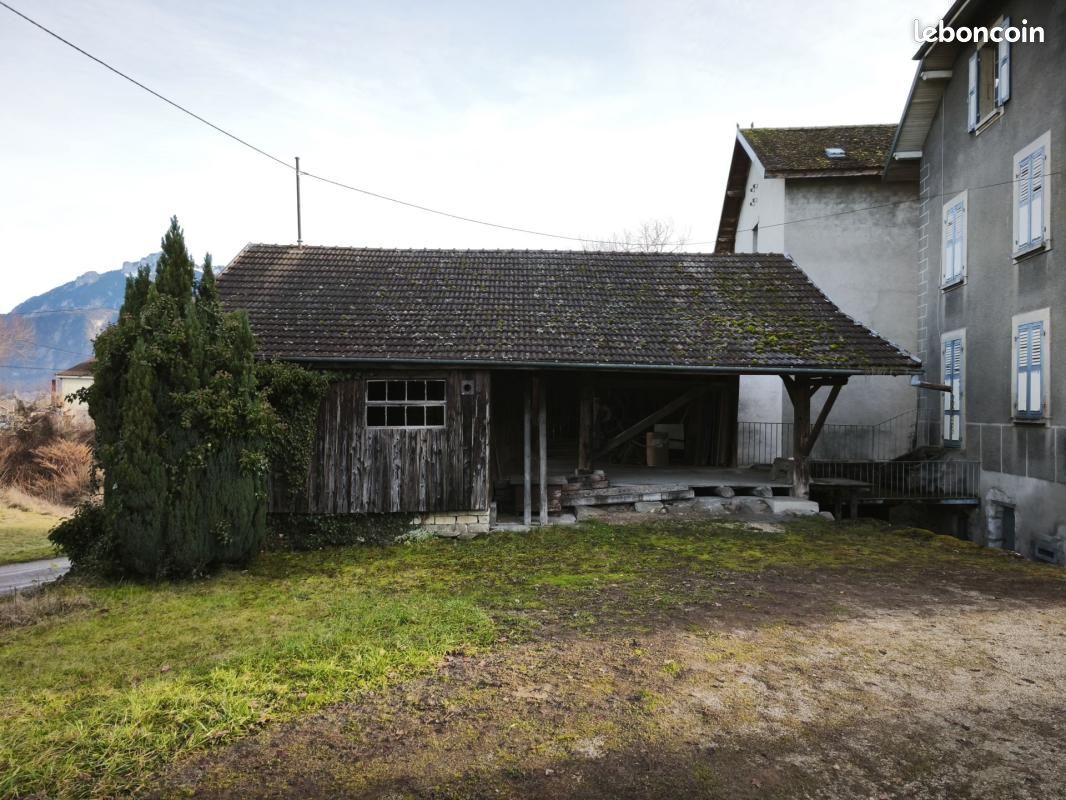 Maison 2 pièces 140 m² · à Amancy · 140 m² · 120 000 €
