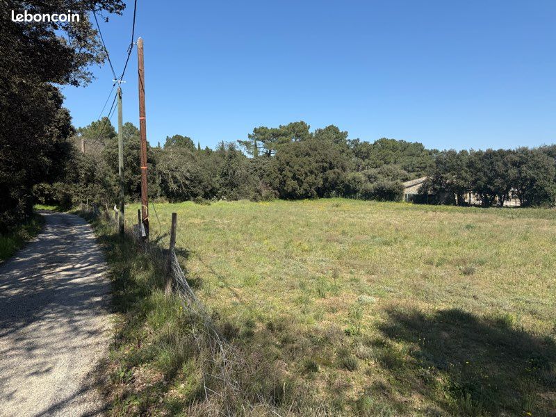 Terrain mornas les pins · 102 600 €