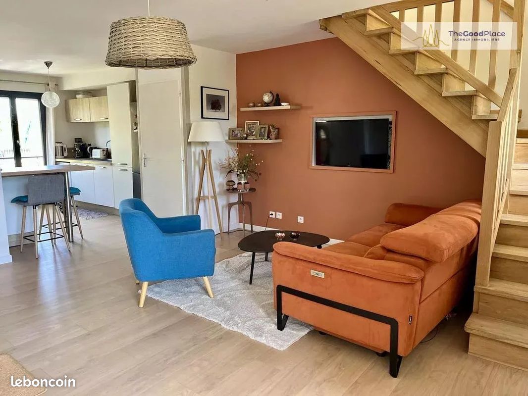 Appartement 4 pièces 84 m² · à Le Puy-Sainte-Réparade · 84 m² · 325 000 €