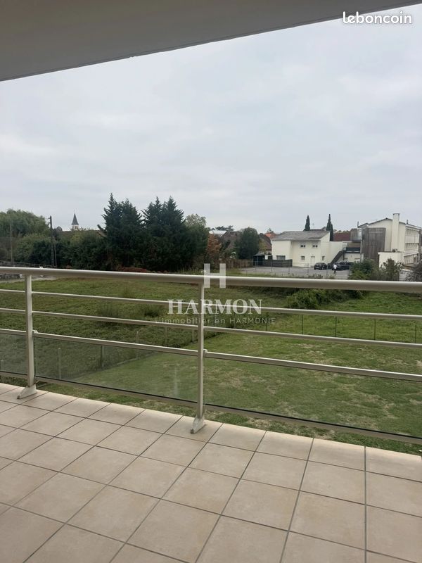 Appartement 5 pièces 81 m² · à Artix · 81 m² · 960 €/mois