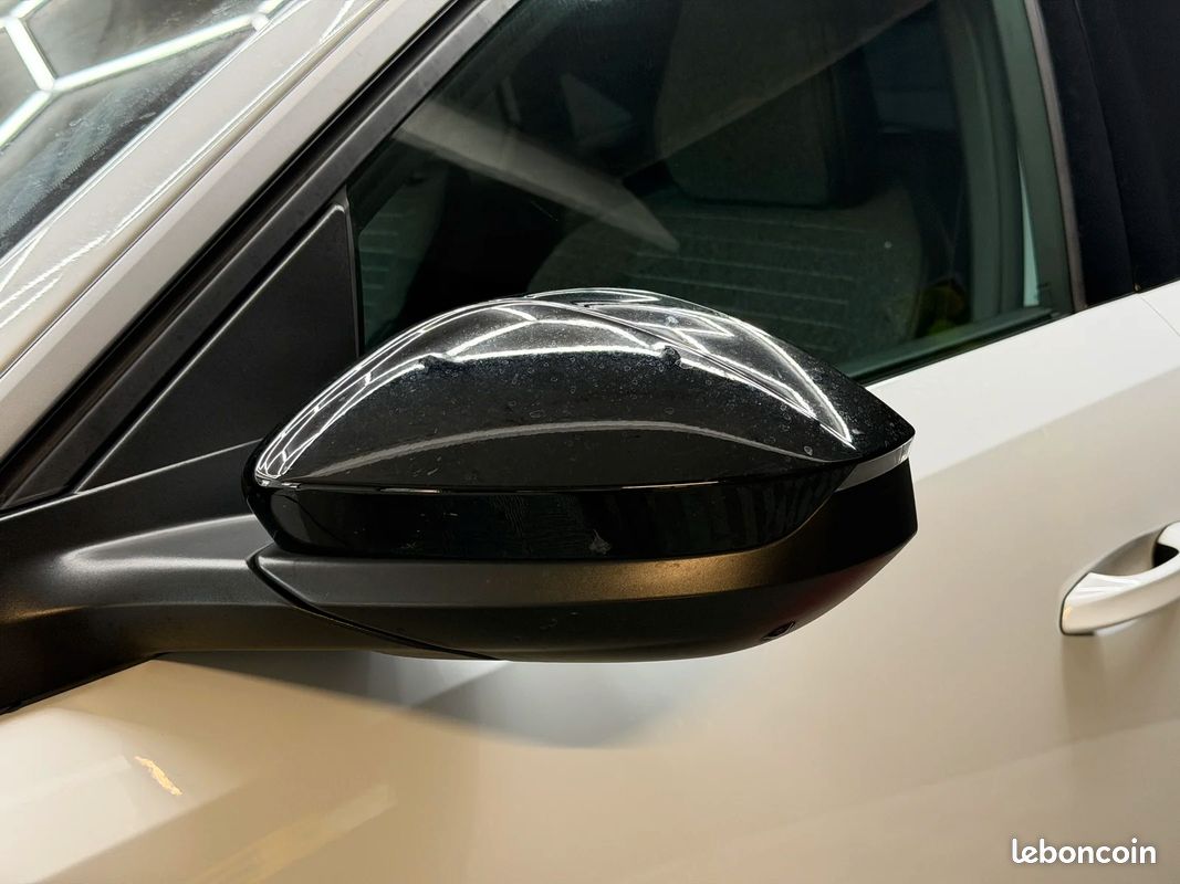 Peugeot 3008 III Hybrid 136 Allure (image 25)