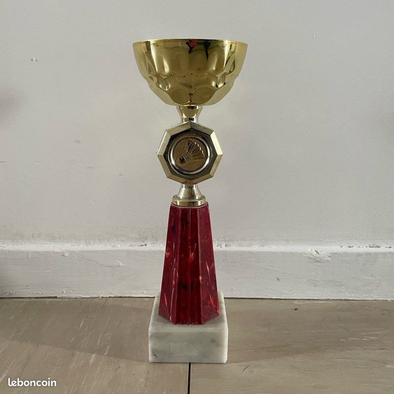 COUPE TROPHÉE ANCIEN - Sport Vintage EUR 50,00 - FR COUPE TROPHÉE ANCIEN - Sport Vintage EUR 50,00 - FR