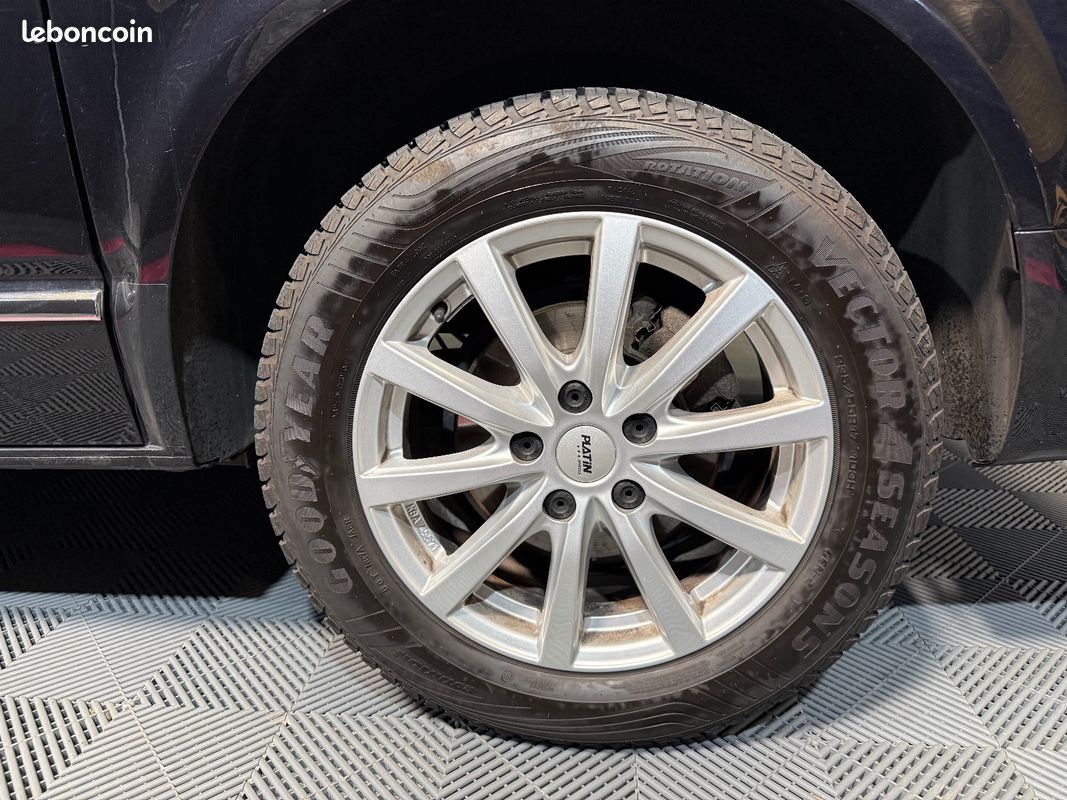 VOLKSWAGEN TRANSPORTER COMBI 2.0 BiTDI 180 FAP Court 9pl (image 30)