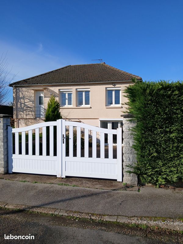 Maison 6 pièces 144 m² · à Saint-Pierre-de-Varengeville · 144 m² · 220 000 €