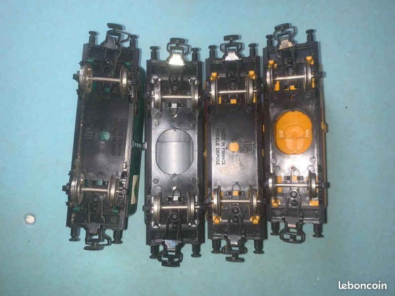 ANCIENNE REMORQUE MILITAIRE France Jouets FJ EUR 15,00 - FR