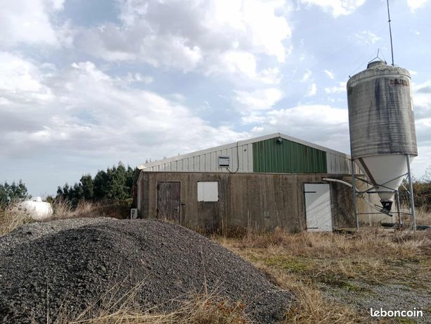 Inconnu 450 m² Mesplède