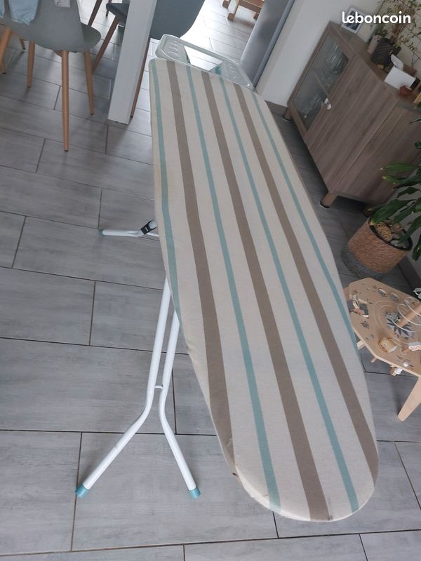 Table à repasser (image 1)