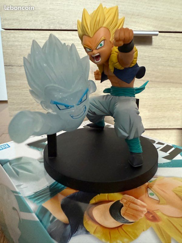 Grande Figurine Dragon Ball Z Gotenks Lumineuse 24cm - PVC - Collection Neuve