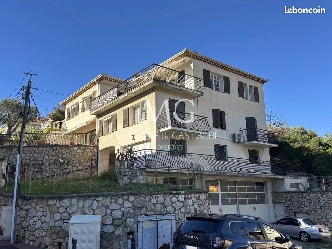 Immeuble 600 m² · à Cannes · 600 m² · 1 600 000 €