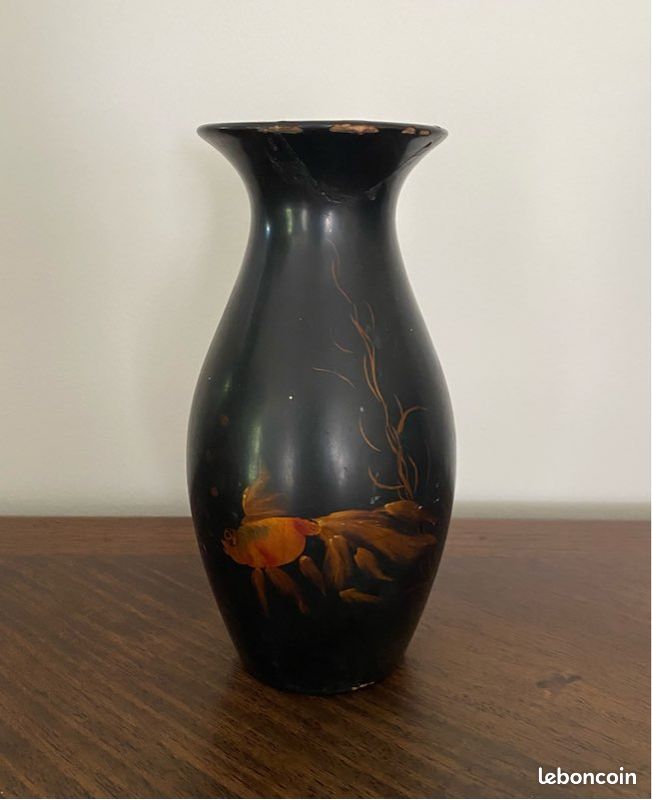 Petit vase chinois en bois à restaurer (image 1)