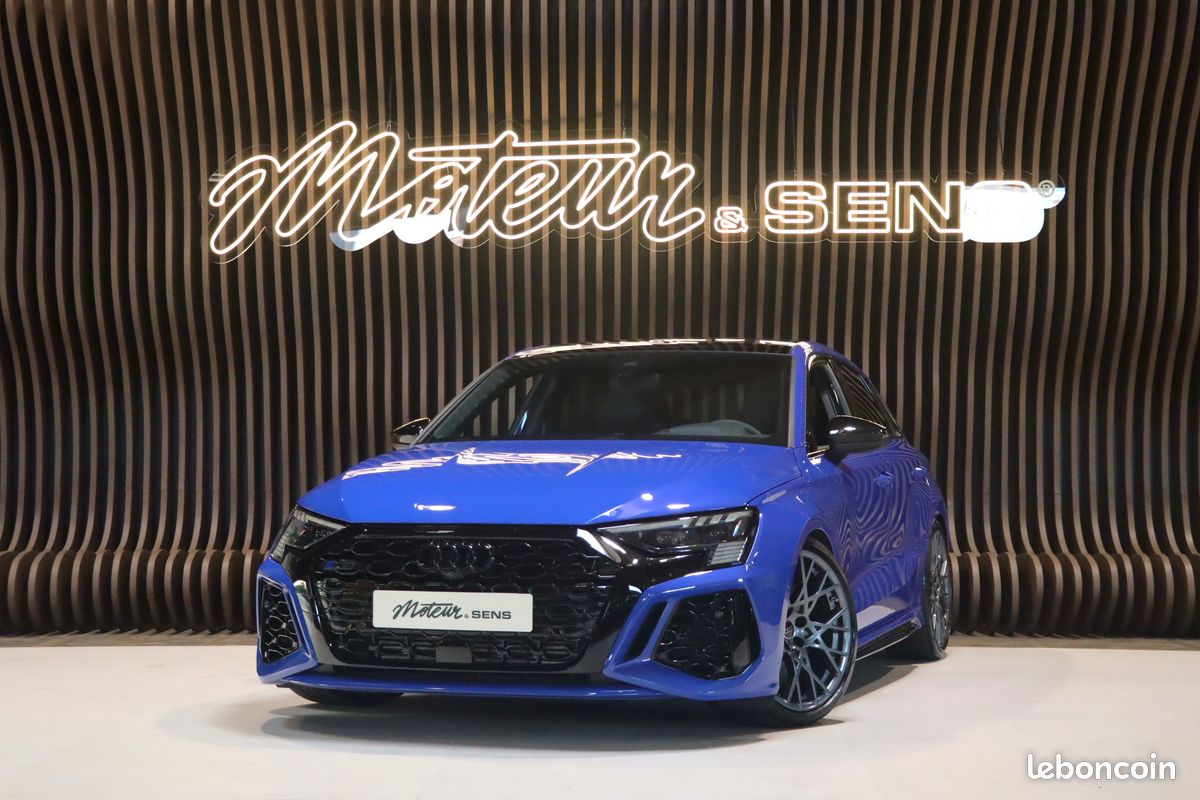 Audi RS3 PERFORMANCE 1 of 300 - Échappement AKRAPOVIC - Projecteurs Matrix LED - Système audio Bang & Olufsen - Freins céramique - Toit ouvrant panoramique en verre (image 1)