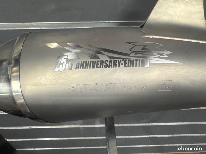 Silencieux droit gsxr 1000 25th anniversary année 2010 (image 4)