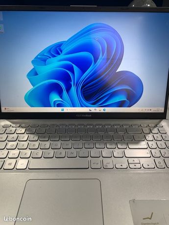 Pc portable Asus VivoBook S15 S530UF / i7 8è Gén / 8 Go / Gris + SIM