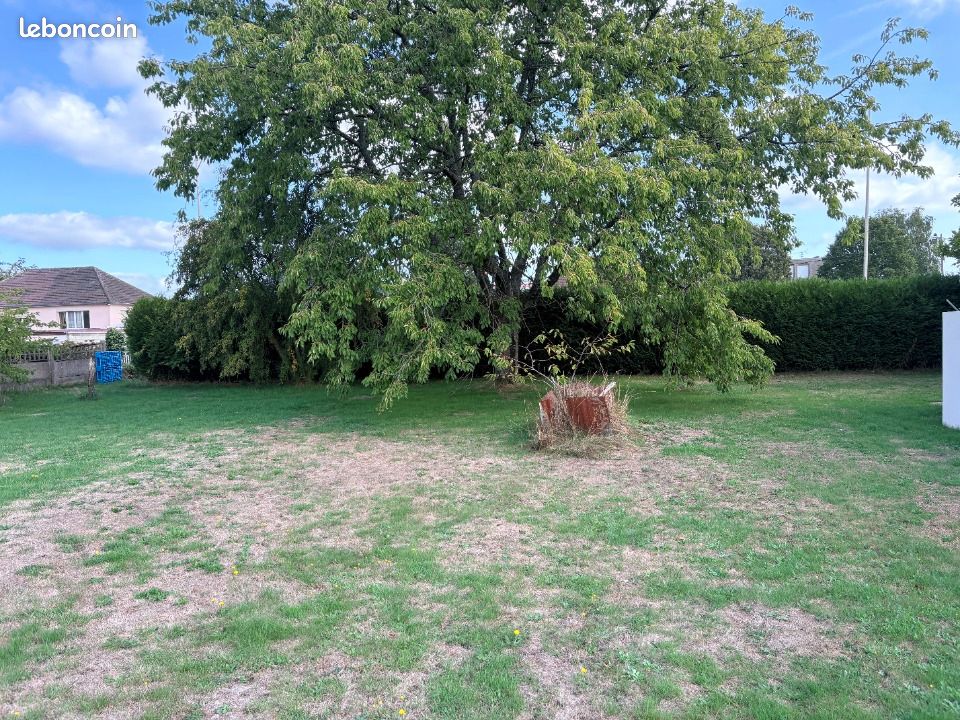 Terrain 1000 m² · à Brestot · 35 000 €