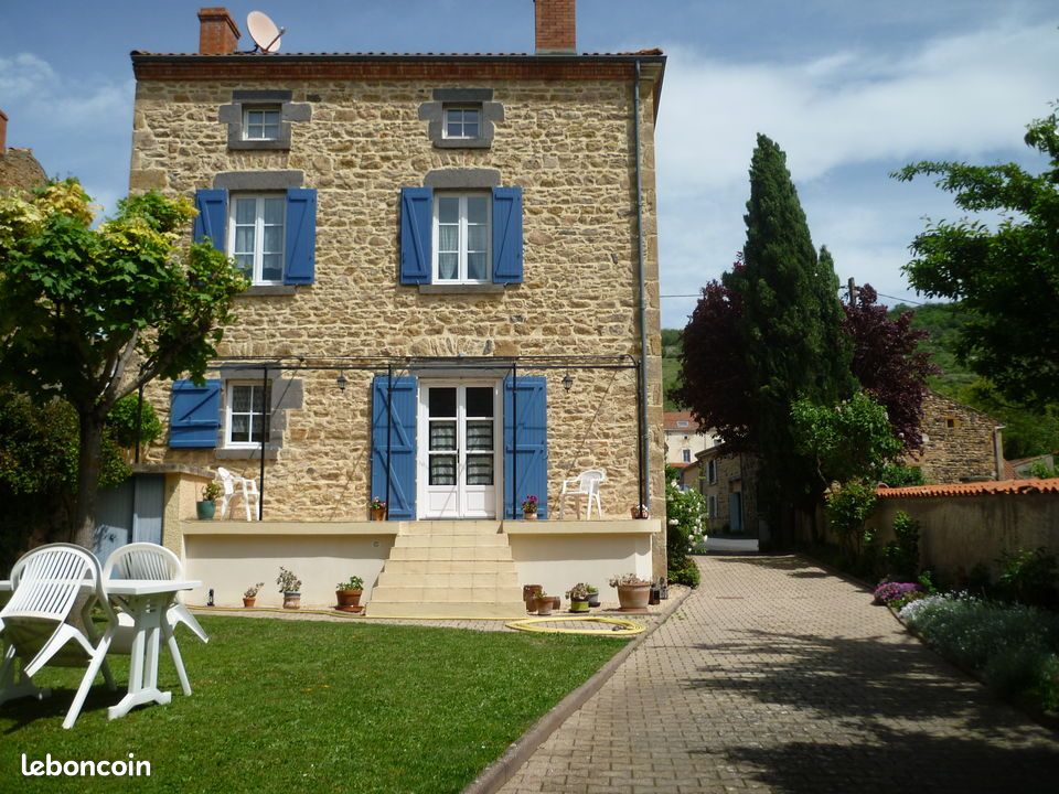 Maison 9 pièces 199 m² · à Issoire · 199 m² · 329 900 €
