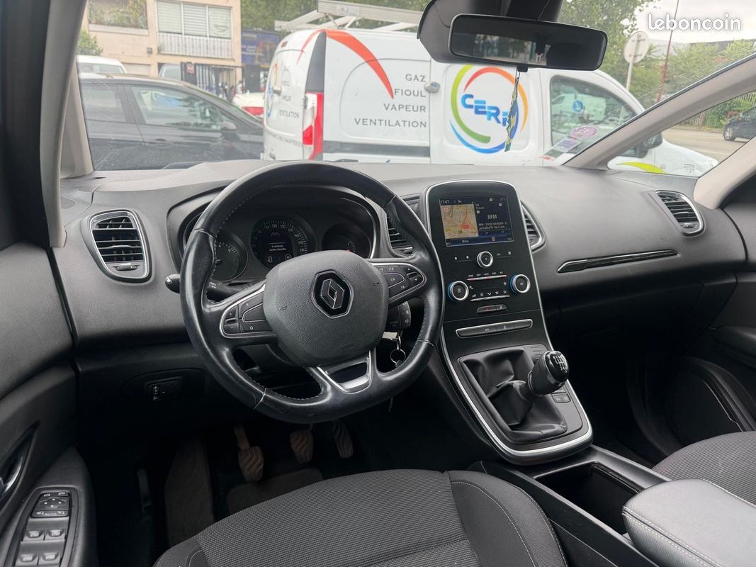 RENAULT SCENIC IV TCe 115 /GPS/CREDIT POSSIBLE (image 9)