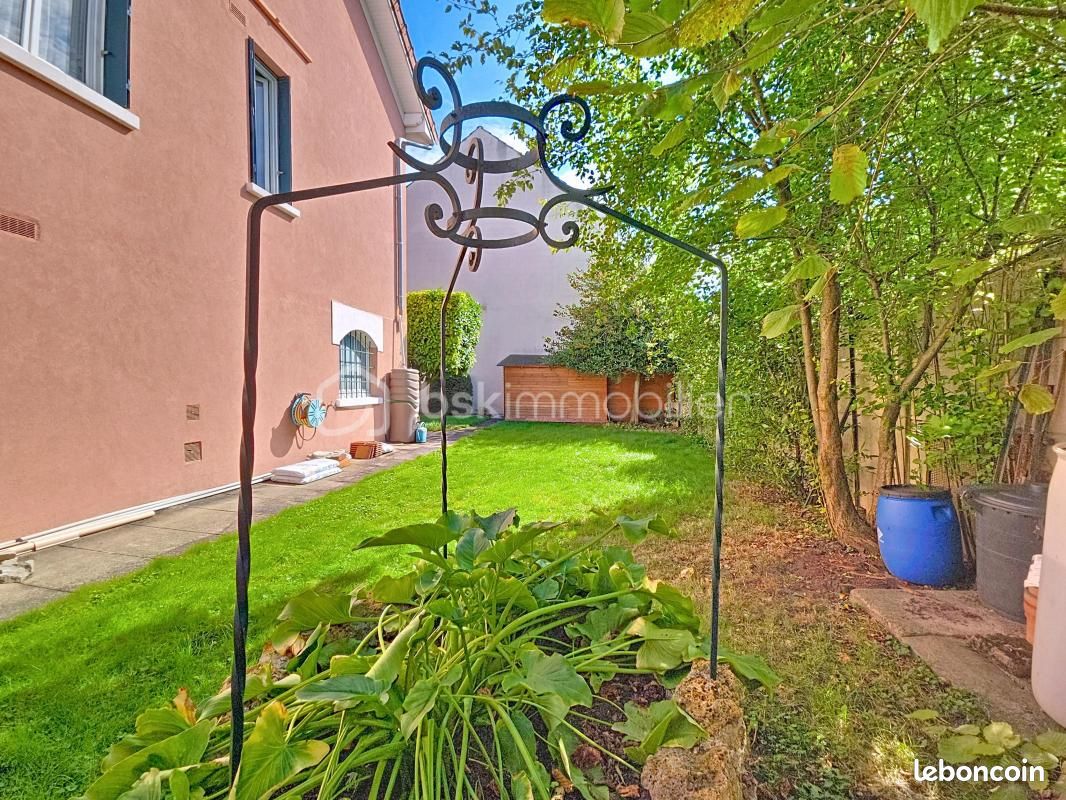 Maison 5 pièces 127 m² · à Livry-Gargan · 127 m² · 350 000 €
