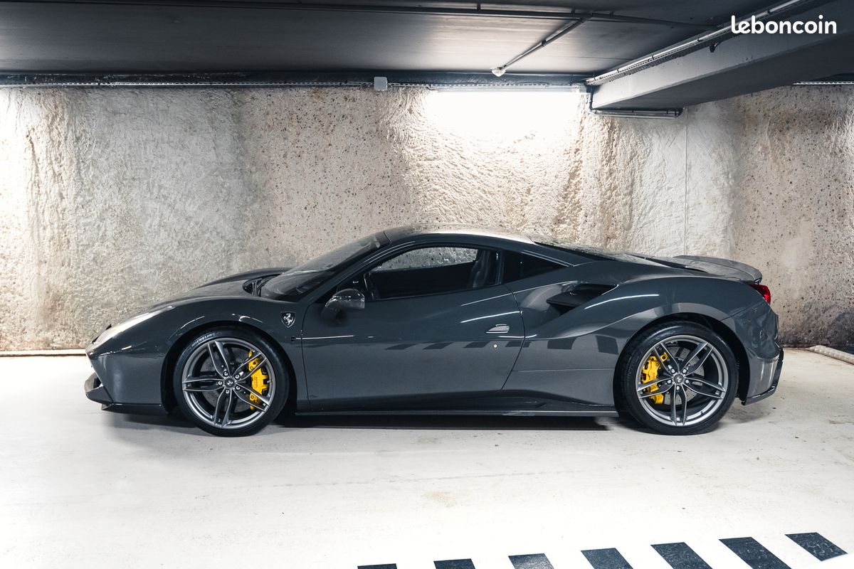 Ferrari 488 GTB V8 3.9 670 - Kit esthétique Novitec, très bien optionnée - A partir de 1.610e / Mois - Sort de révision Pozzi (image 3)