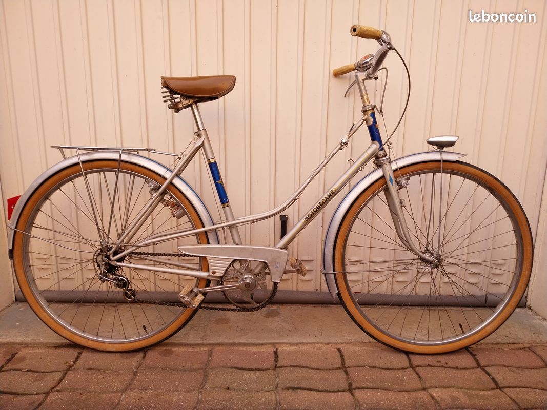 Ville Velo Femmes Vélo De Ville Femme Touring 28 Pouces Vitesses MBM