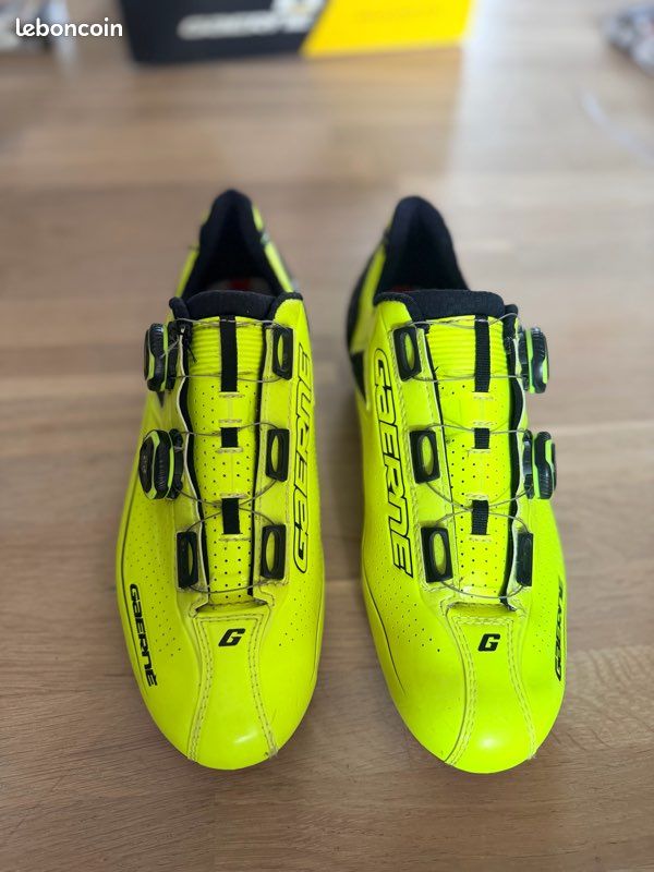 Chaussure cycliste Siena Corsa par Orestes Ribo