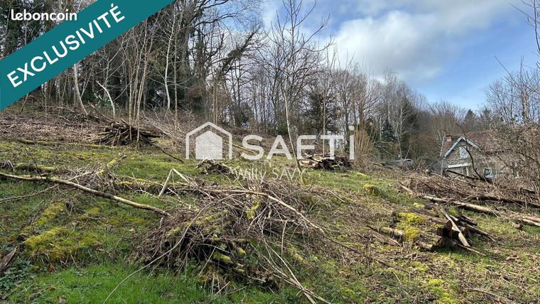 Terrain 1182 m² UZERCHE