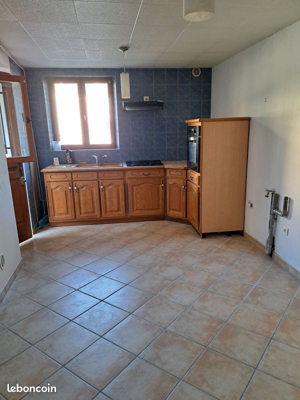 Appartement 3 pièces 46 m² · à Dourdan · 46 m² · 125 000 €