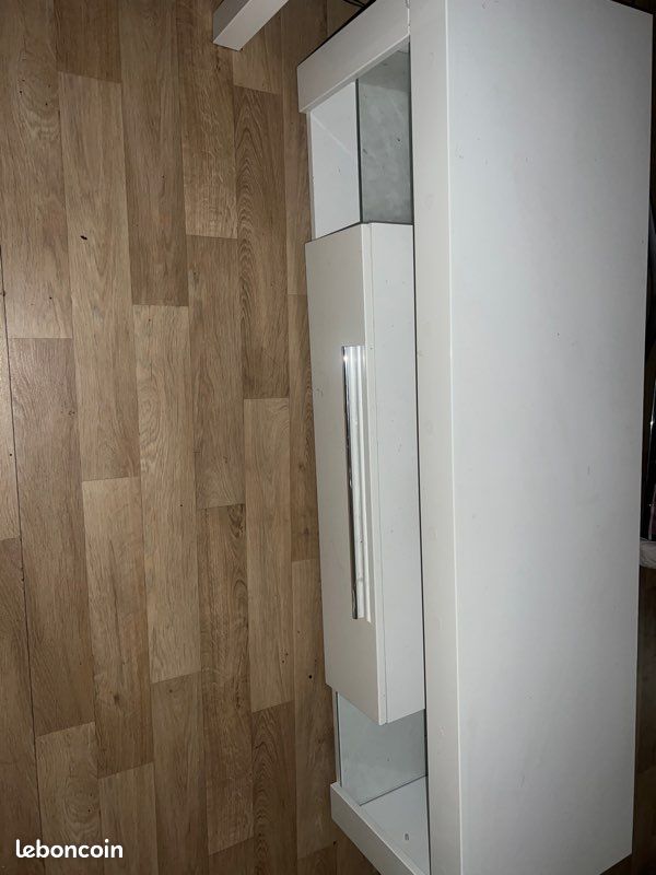 Meuble télé (image 1)