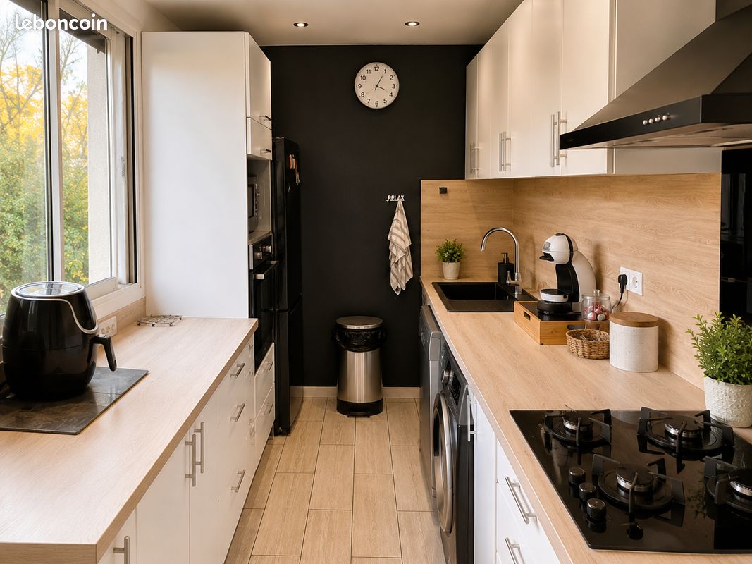 đĄ chambre meublĂ©e avec tv â colocation t3 â rĂ©sidence marseille â 650 cc (image 3)