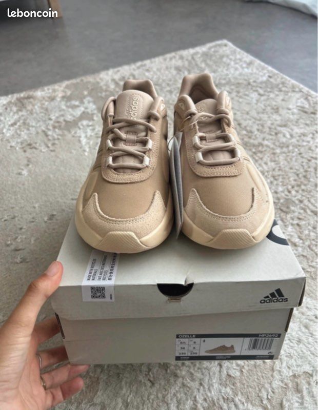 Baskets Adidas Ozelle femme taille 38 (image 3)