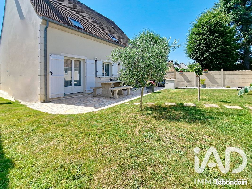 Maison 7 pièces 180 m² · à Gretz-Armainvilliers · 180 m² · 499 000 €