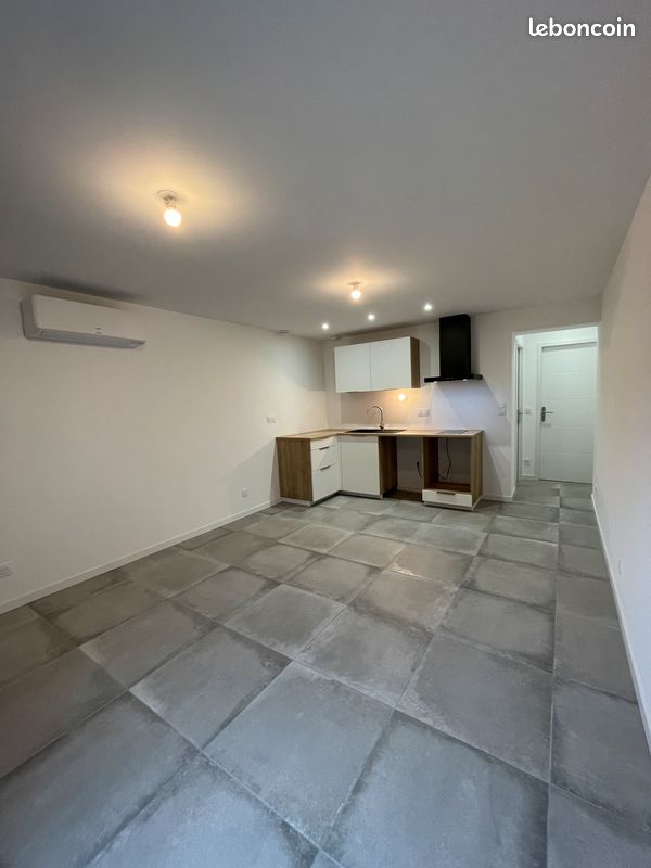 Appartement 2 pièces 41 m² · à Salleboeuf · 41 m² · 650 €