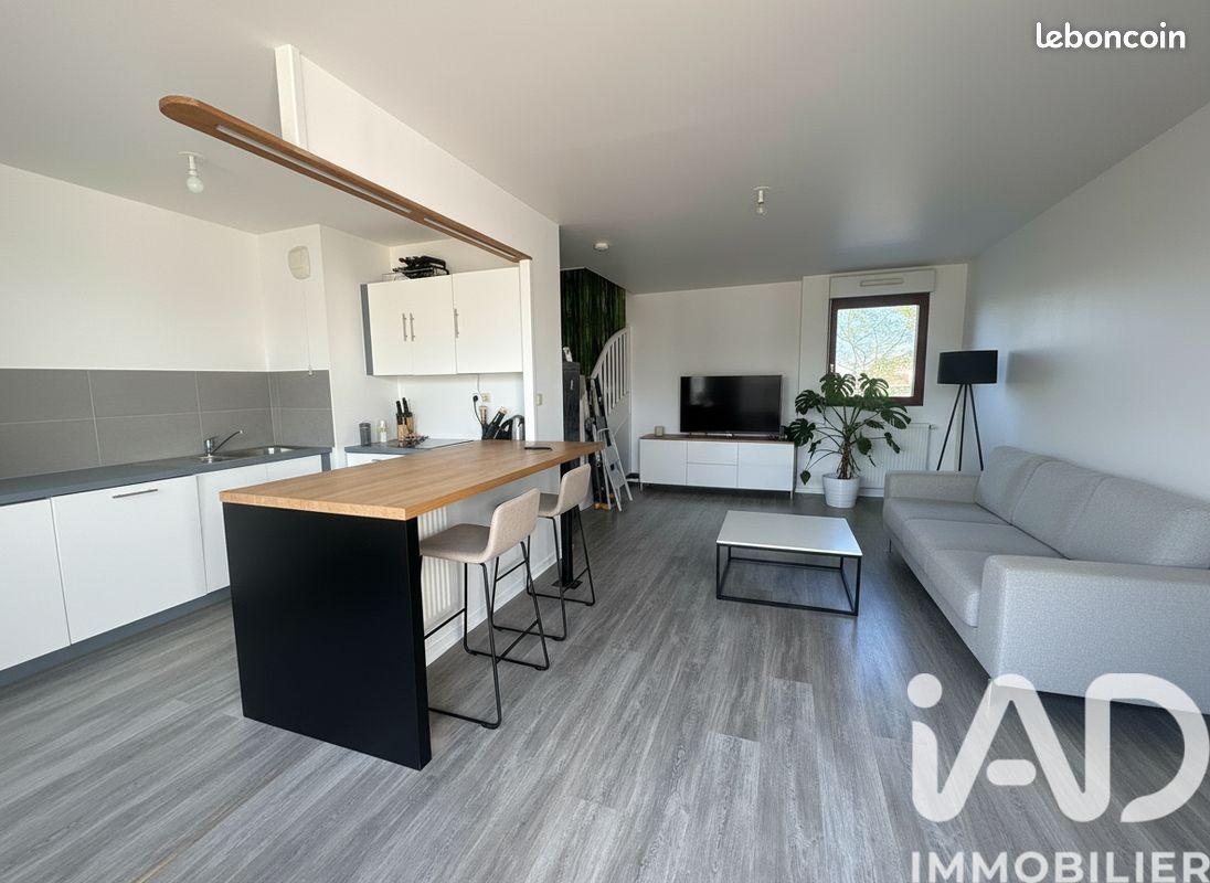Appartement 4 pièces 82 m² · à Saint-Jacques-de-la-Lande · 82 m² · 246 000 €