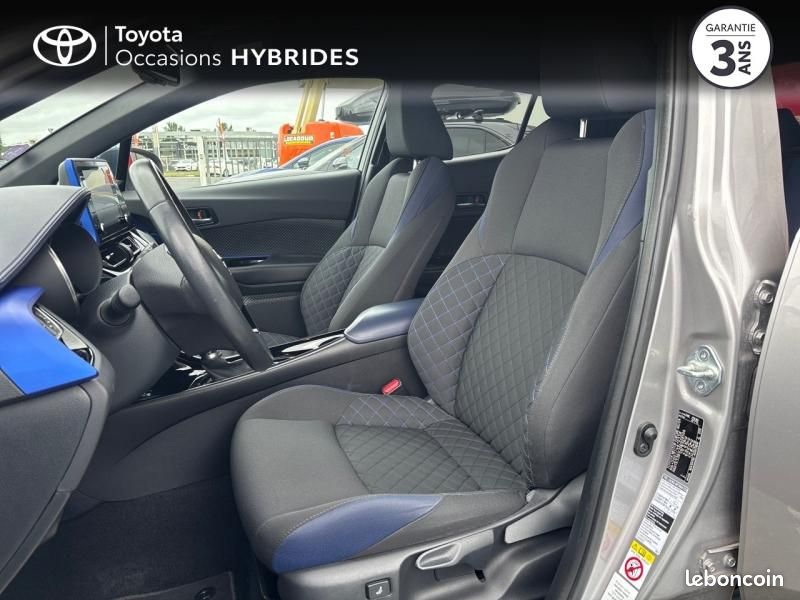 Toyota C-HR 184h Graphic 2WD E-CVT MC19 (image 11)