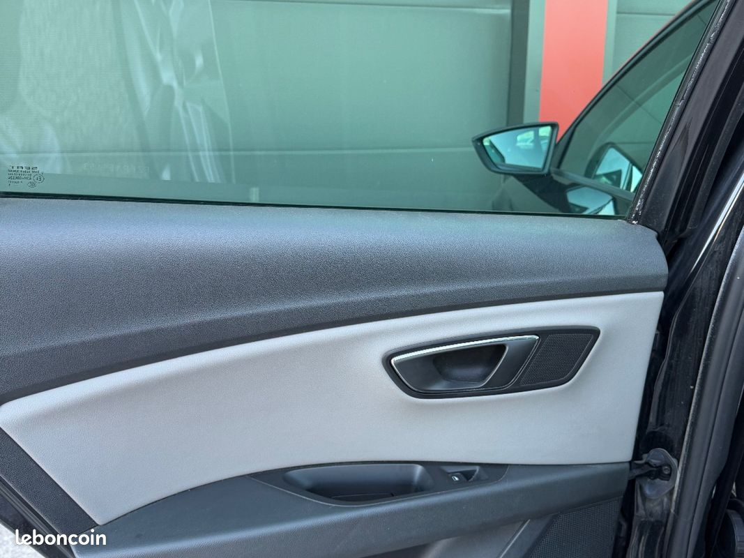 SEAT LEON X-PERIENCE 1.6 TDI 110 ch 4Drive (image 11)