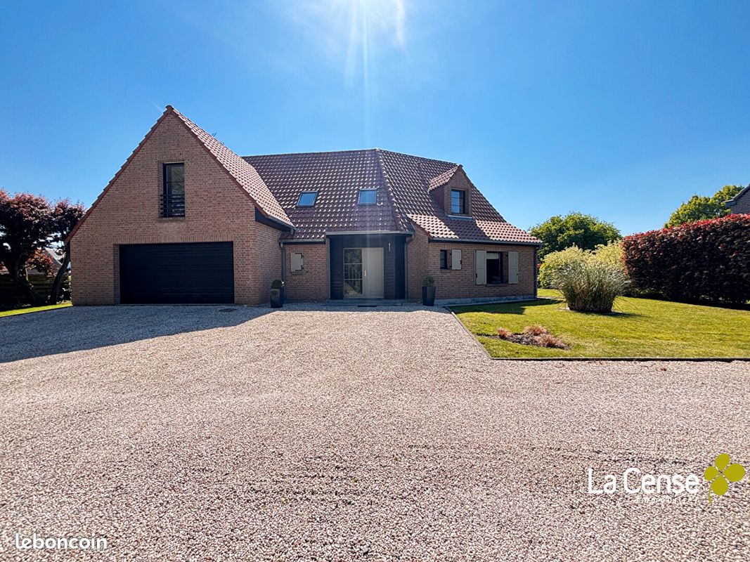 Maison 6 pièces 172 m² · à Leers · 172 m² · 685 000 €