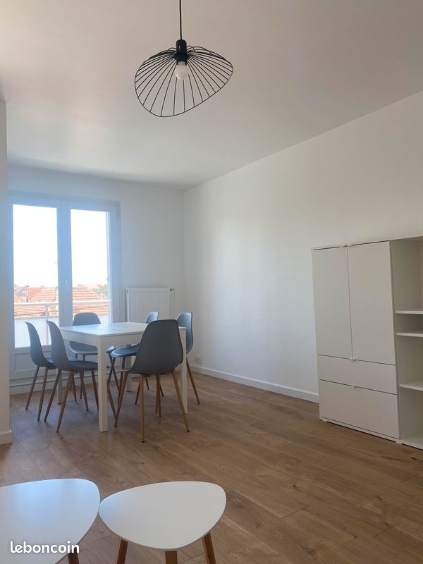 Appartement 3 pièces 59 m² · à Ouistreham · 59 m² · 830 €