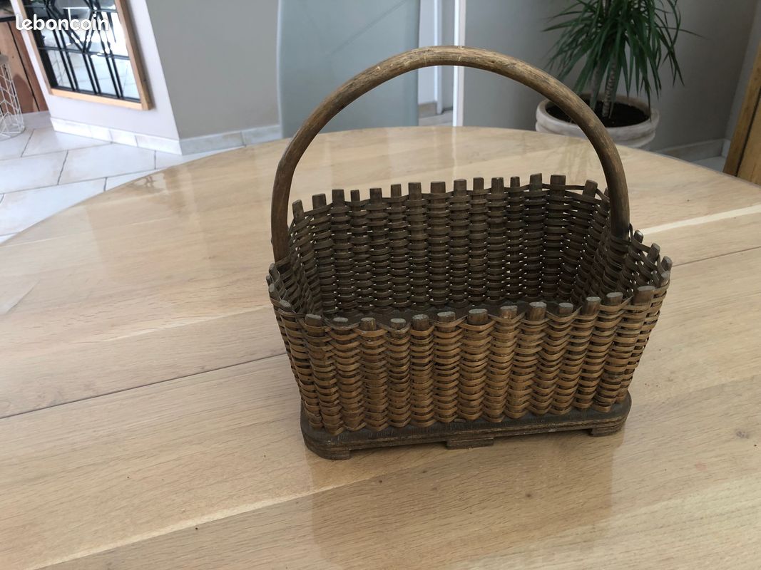 Petit Panier En Osier Fait Main Avec Anse – Vintage Et Décoratif