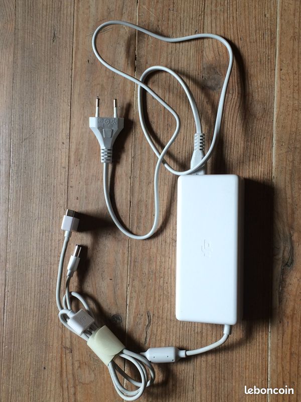 Chargeur Voiture 3 En 1 Pour Drone DJI Phantom 4 Pro - Charge 2 Batteries + Télécommande En Même Temps - Chargeur Portable Voyage