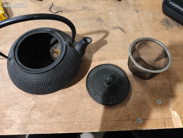 Ancienne Théière En Fonte Naturelle Noire – Déco Ou Infusions (occasion)