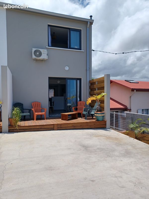 Appartement 3 pièces 85 m² · à Petite-Île · 85 m² · 930 €/mois