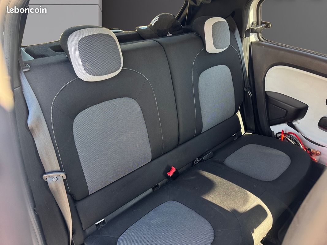 RENAULT TWINGO 0.9 TCE 90 ENERGY RED NIGHT - 90Ch - Garantie 12 mois (image 15)