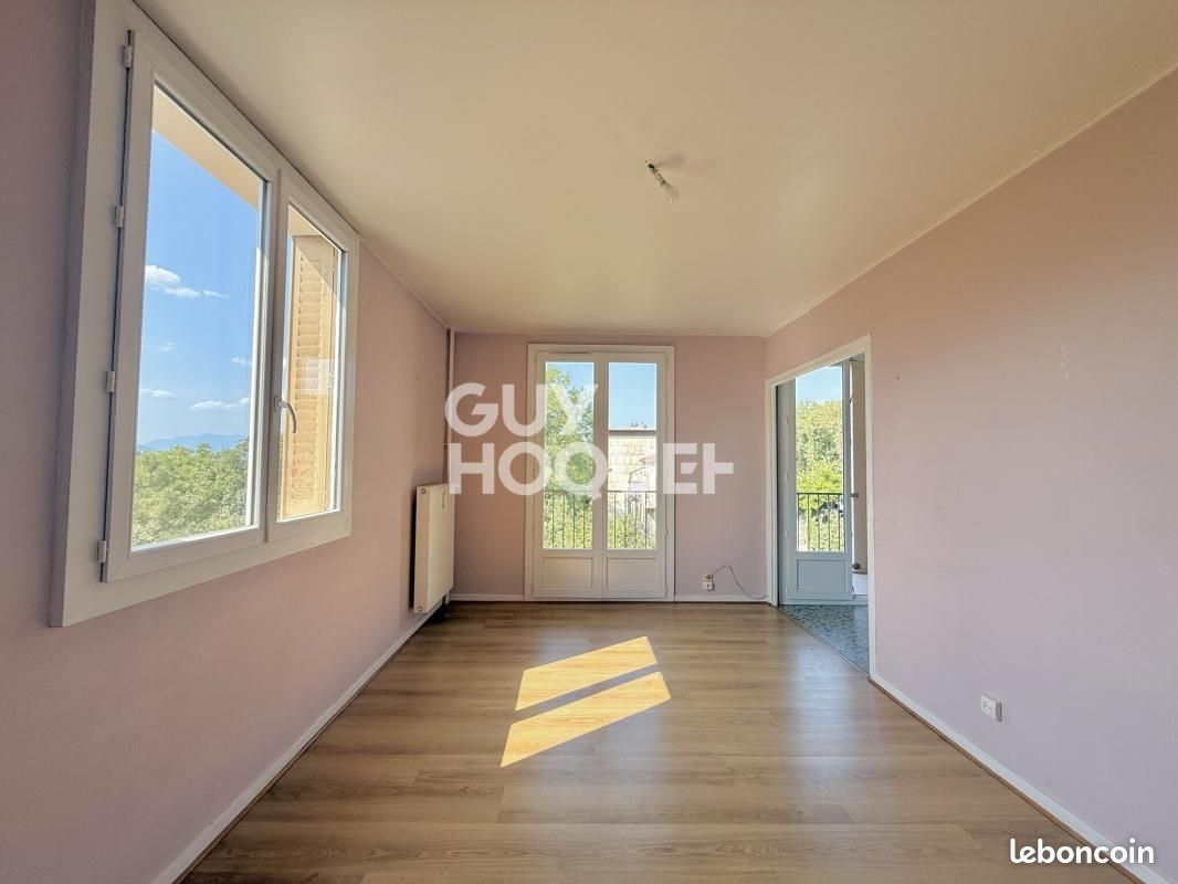 Appartement 3 pièces 55 m² · à Aix-les-Bains · 55 m² · 802 €